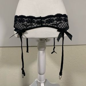 Black lace garter belt with bows